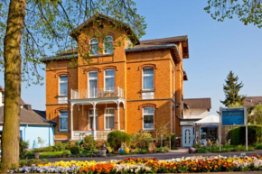 Отель Villa Goldbach  Бад-Вильдунген